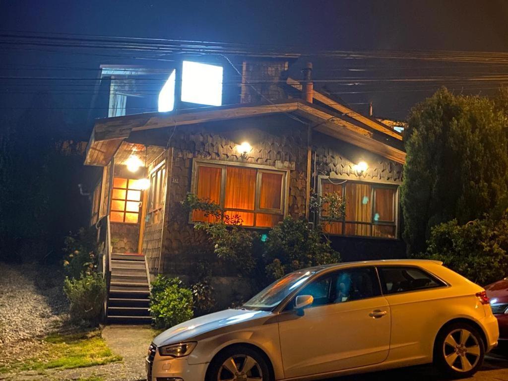 Hostal Y Cabanas Mirando Al Mar Puerto Montt Kültér fotó