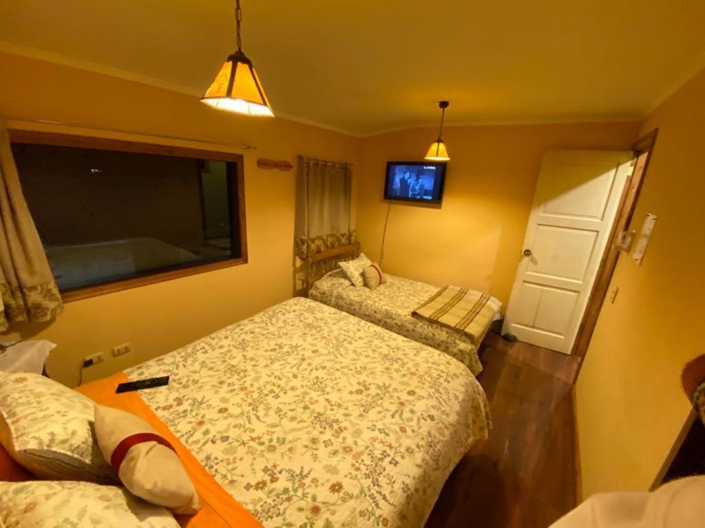 Hostal Y Cabanas Mirando Al Mar Puerto Montt Kültér fotó