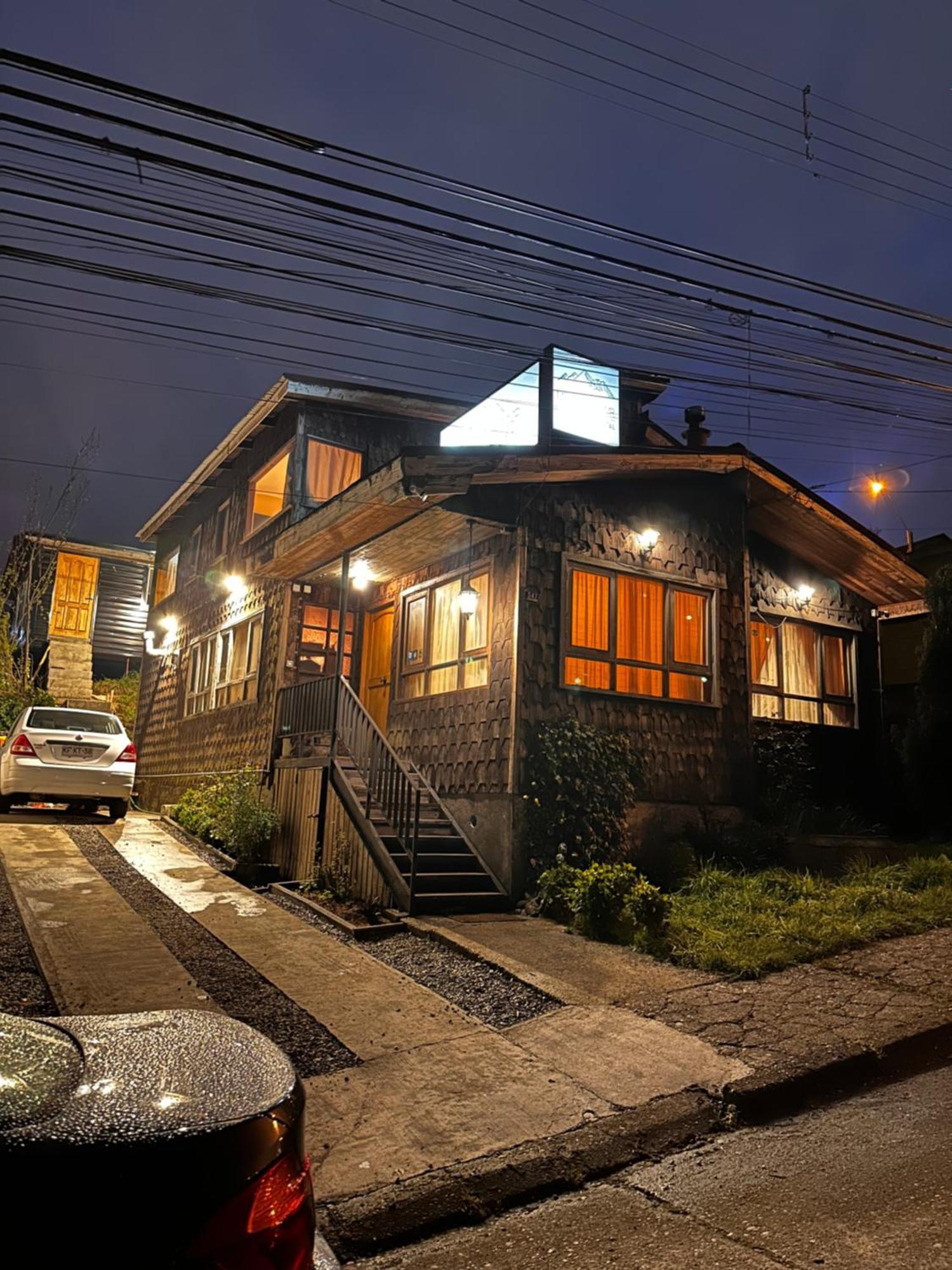 Hostal Y Cabanas Mirando Al Mar Puerto Montt Kültér fotó