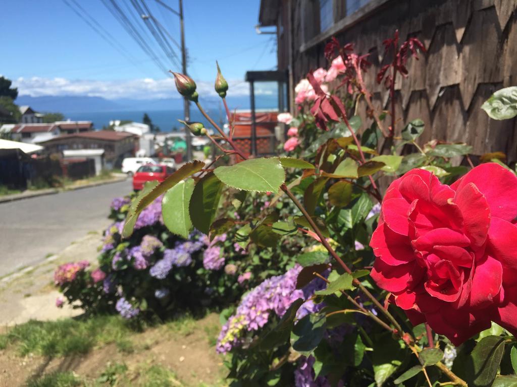 Hostal Y Cabanas Mirando Al Mar Puerto Montt Kültér fotó
