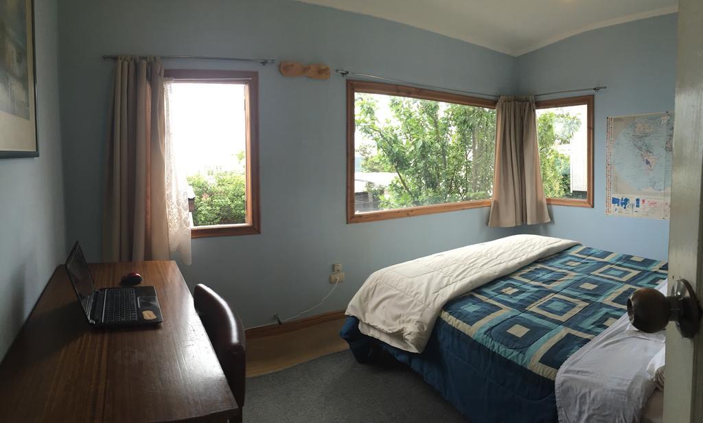 Hostal Y Cabanas Mirando Al Mar Puerto Montt Kültér fotó